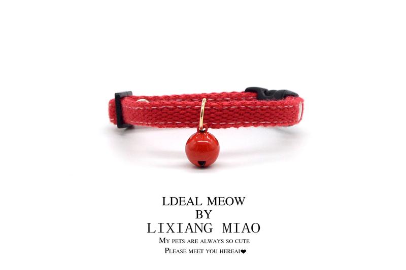 Product Introduction of Pet Neckband Necklace Lightweight Cute Bell Red Festive Decorative Cloth Material Cat Small Dog 2