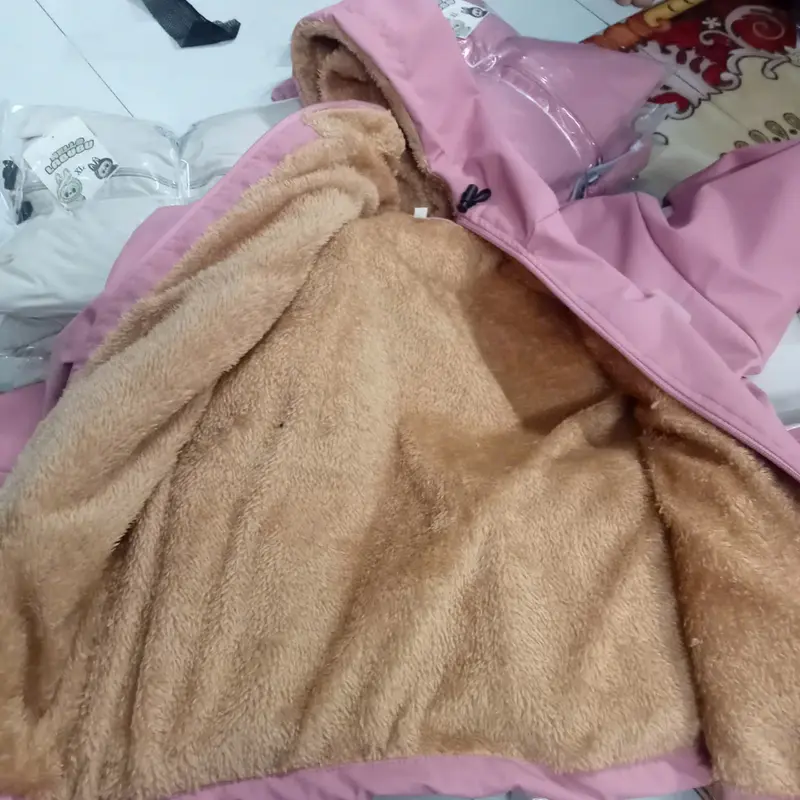 Áo khoác gió LÓT LÔNG DÀY LABUBU cho bé trai bé gái có mũ kèm chất gió tráng bạc lót lưới in họa tiết xinh xắn 10-32kg 6