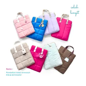 Celah Langit Naku Laptop Sleeve