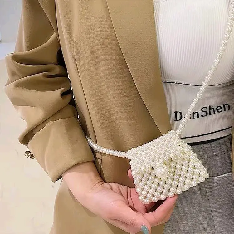 Túi Mini Đựng Card Kết Ngọc Nhân Tạo Cao Cấp (Bag Nữ Đeo Chéo) (Kem Tim Đeo Vai)