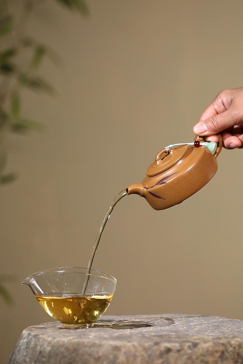 Product Introduction of Authentic Yixing Zisha Teapot - 100% Handmade Chinese Tea Set for English Breakfast/Earl Grey (Premium Gift for CNY/Mid-Autumn) 2