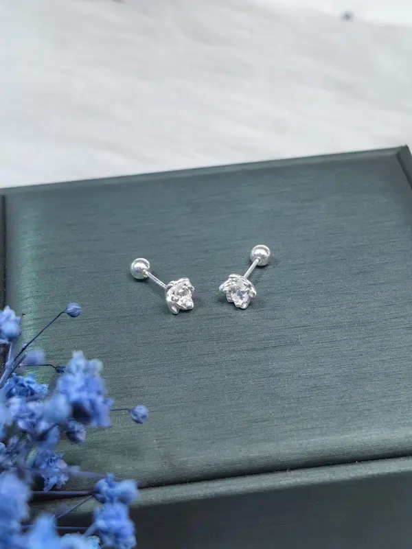Bông tai hoa thủy tiên sang trọng tinh tế phong cánh trẻ trung thời thượng RISS HIGH STORE LIFE AND JEWELRY 1