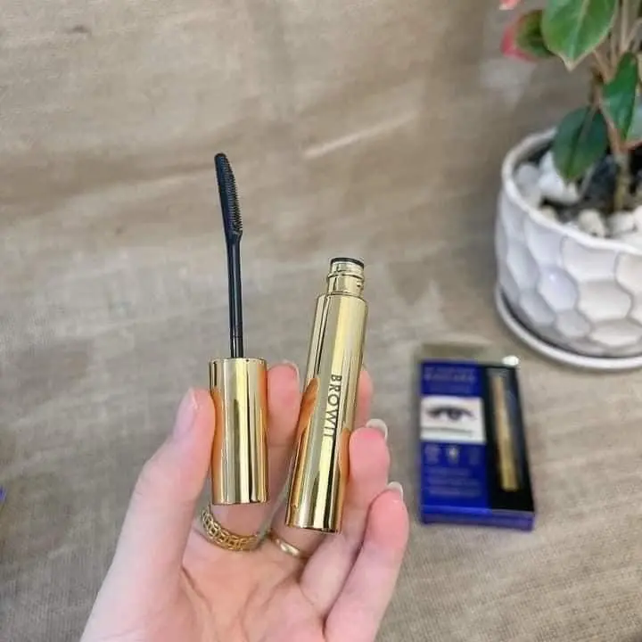 Mascara làm dày và dài mi Browit By Nongchat 4