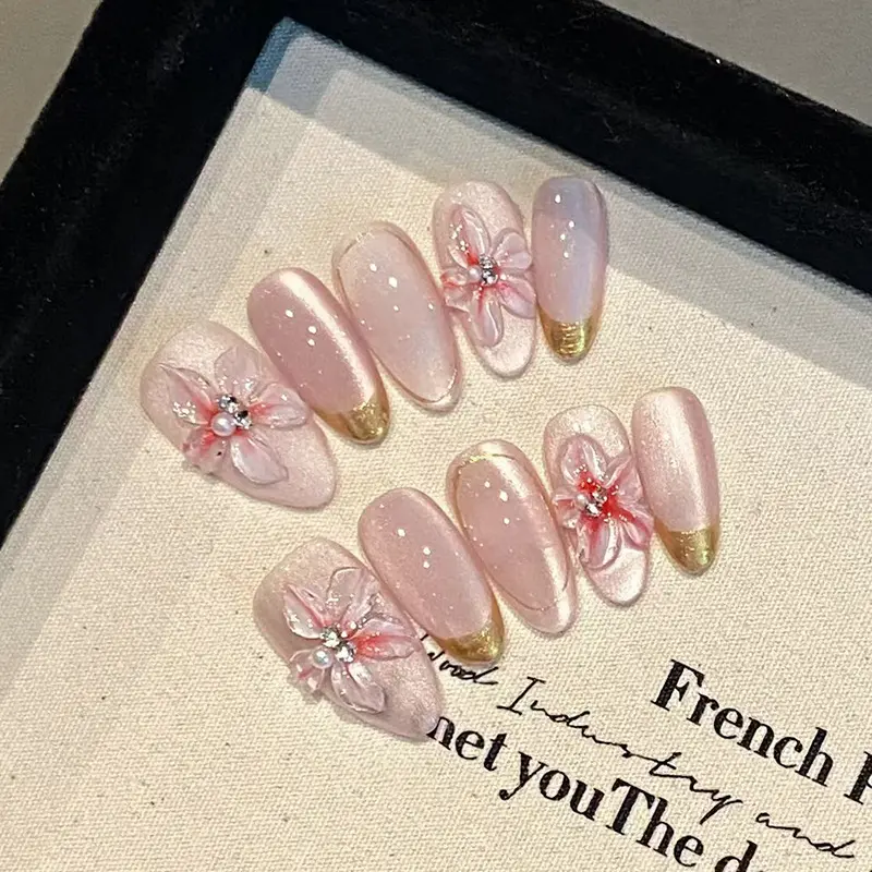 3D Carved Cat Eye Lines French Style Sparkling Simple Gentle Wearable Nails Detachable Nail Tips Diamond Style 24 Pieces