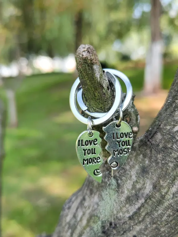 Cute Heart Design Couple Matching Keychain, Couple Key Ring with Love Letter Engraved, Fashion Accessories for Both Men & Women, Gift for Girlfriend, Boyfriend, Valentine's Day, Gift 7