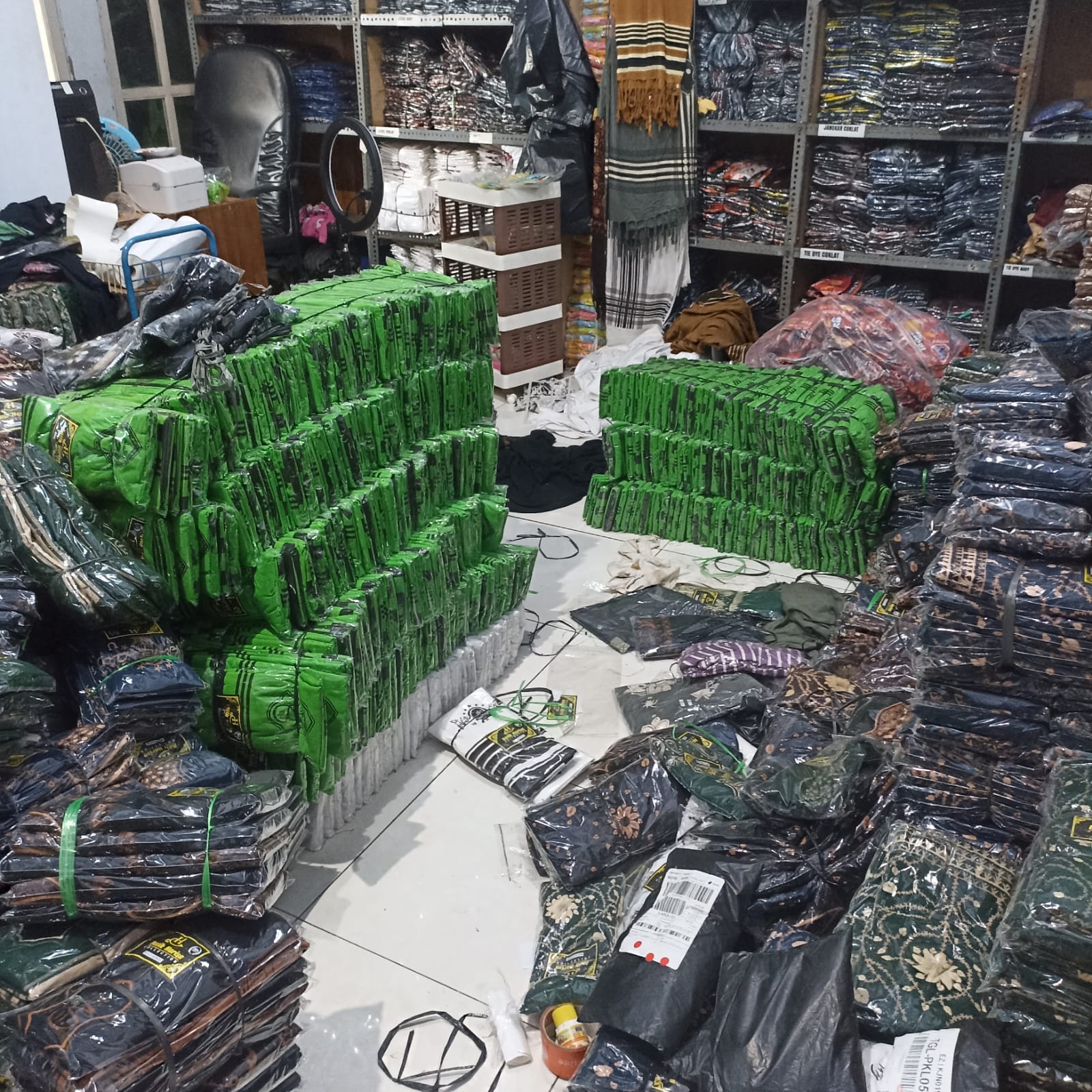 SORBAN MOTIF KASHMIRI SORBAN TEROMPAH YAMAM SORBAN HABIB sorban polos sorban arab sorban haji Batik Kain Syal sorban  kashmiri sorban  premium mewah sorban  gus iqdam