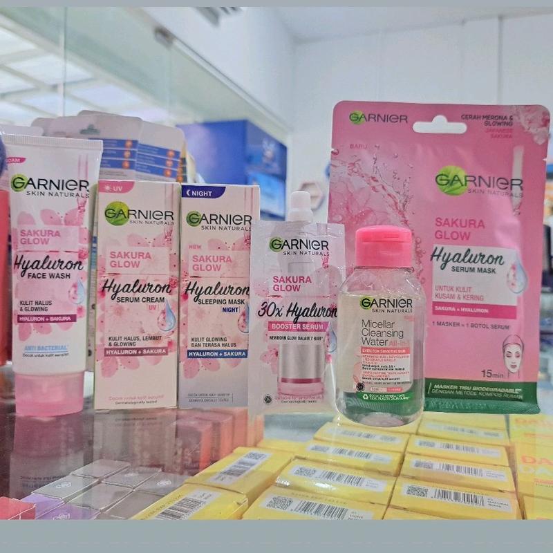 ORIGINAL*Paket Garnier Sakura Glow Whitening Complete 1