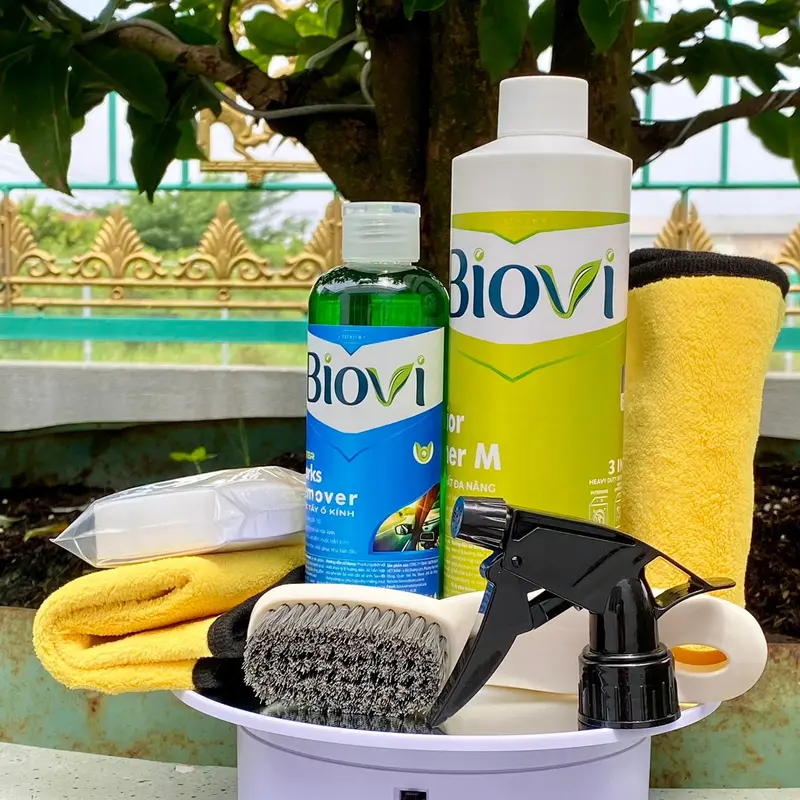Combo Tẩy Ố Kính và Vệ Sinh Nội Thất ( 2 khăn,1 vòi,1 bàn ngẩu nhiên ,1 mút và bao tay tẩy kính) Làm Sạch bột đa năng cancan xi 3