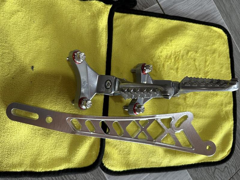 Gác Chân Malay Gắn Cho Ex 150 và Ex 155