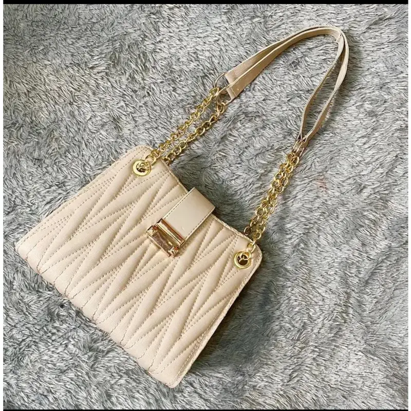 Delissa Collection - Tas Selempang Wanita Raisa 1