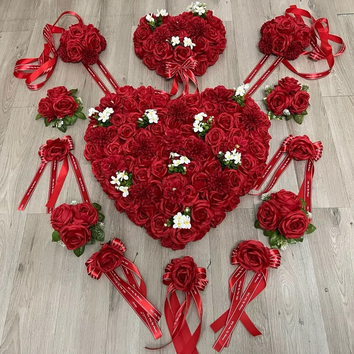 Hoa Giả Trang Trí Xe Cưới -Mẫu Tim