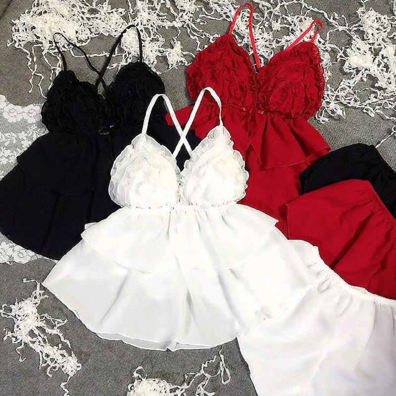 40-70kg Bộ Ngủ Nữ Quần Đùi Áo 2 Tầng Dây Chéo Lưng Áo Có Mút Đệm Chất Vải Voan Mỏng Mát Xuyên Thấu Đỏ đồ Nhung Voi