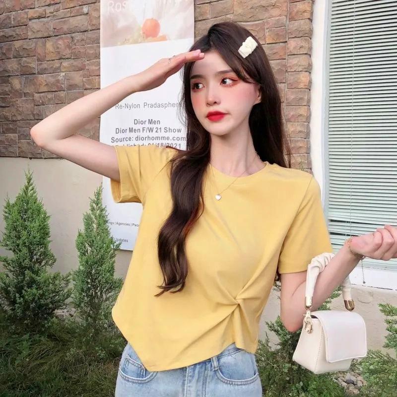 Áo Thun Nữ Tay Ngắn Bất Đối Xứng Phổ Biến Quần Áo Nữ Mùa Hè, Thiết Kế Mưu Mô, Tay Lỡ, Cắt Cạp Cao, Thích Hợp Cho Mùa Hè 2023, Hàng Mới Về Top Women Cổ Tròn 2