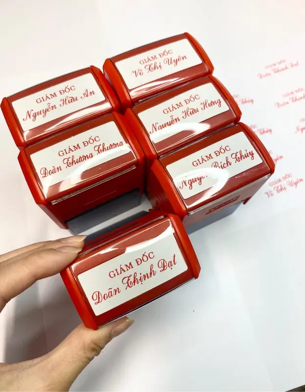 Dấu tên dài cỡ 18x47mm ( Bạn nhắn tên /ghi chú tên cần làm cho shop nhé ạ) 6
