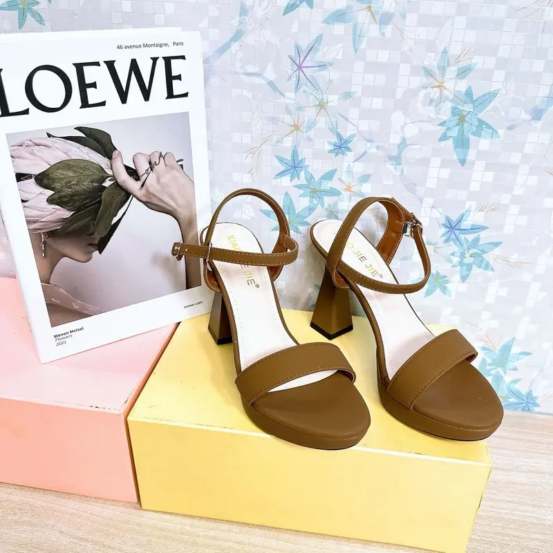 Dép Nữ Sandal Shoes mẫu dép đúp quai bản ngang gót cao 10p sang trọng trẻ trung - Nhung, GiàY giày  cao 10 phân Cao Su Đồng giay loviie 4