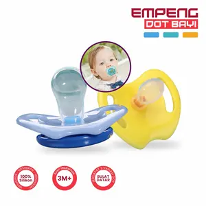 [COD] GD C825 Empeng Gepeng Bayi  Bulat dan Datar dengan Penutup Baby Pacifier Anak Import