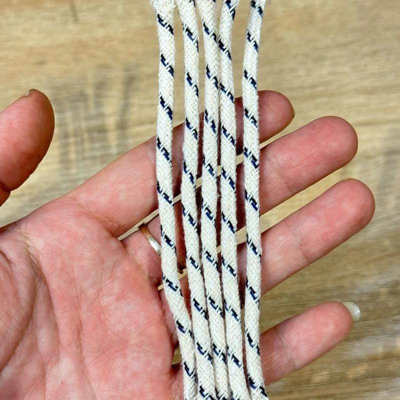 Tim Đèn Dầu cho mọi loại đèn dầu thờ cúng có 2 loại dây trắng và sọc 1