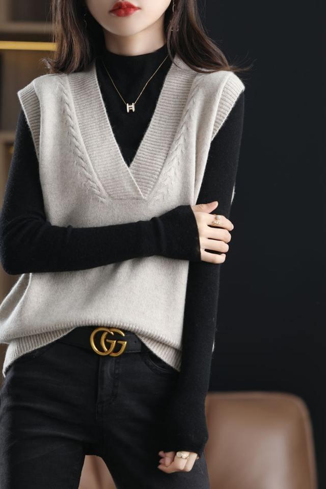 Product Introduction of Rompi Berkait, untuk Wanita, Musim Bunga dan Musim Luruh, Gaya Korea Baru, Leher V, Sweater Tanpa Lengan, Pendek, Warna Pepejal, Rompi, Atasan Dalam dan Luar 12