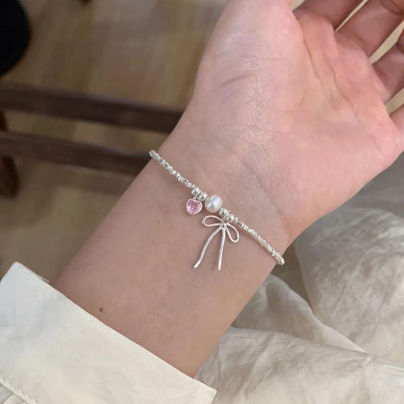 Product Introduction of S925 Loving Heart in Sterling Silver Zircon Bow Small Pieces of Silver Necklace Bracelet Set Ins Niche Temperament Clavicle Chain 13