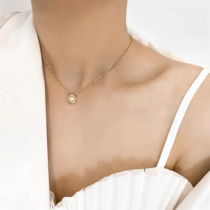 K84 Kalung Rantai nori Titanium Wanita Liontin Mutiara Simple Mewah 5
