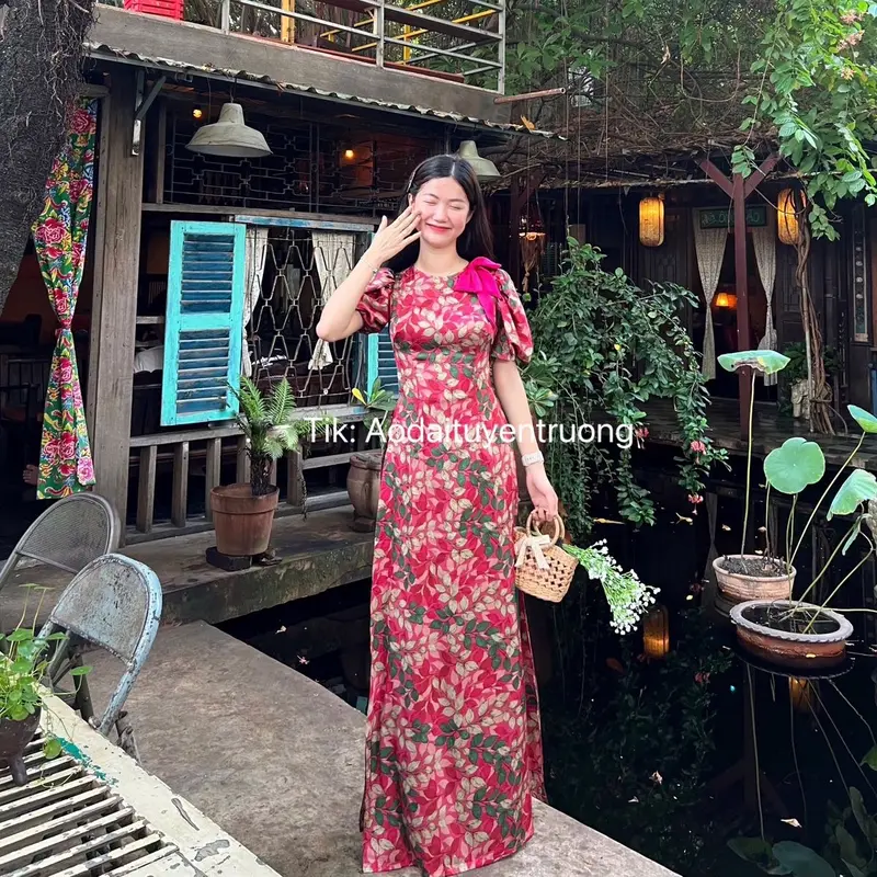 Bộ áo dài hoa lá đính nơ 2 màu 2