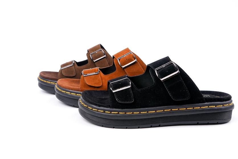 Wajendra - Bajo Black Suede - Sandal Kulit Hitam Pria anti slip Wajendra - Bajo Black Suede - Sandal Kulit Hitam Pria anti slip