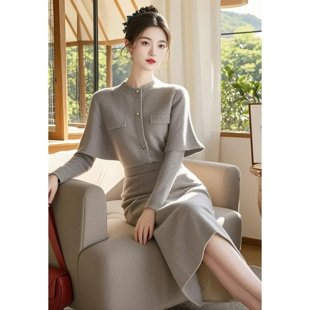 Bộ Đồ Hai Mảnh Dệt Kim Cape, Thiết Kế Thời Trang, Màu Xám, Thích Hợp Cho Mùa Thu, Chân Váy Dài