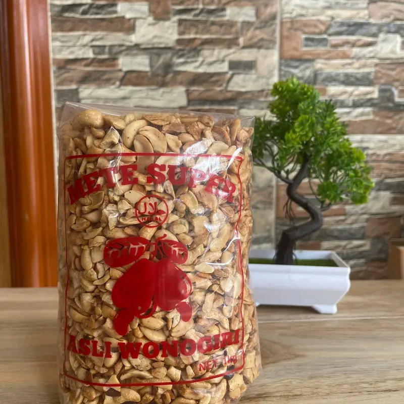 Kacang mete pecah 1 kg rasa bawang Food Snacks 0