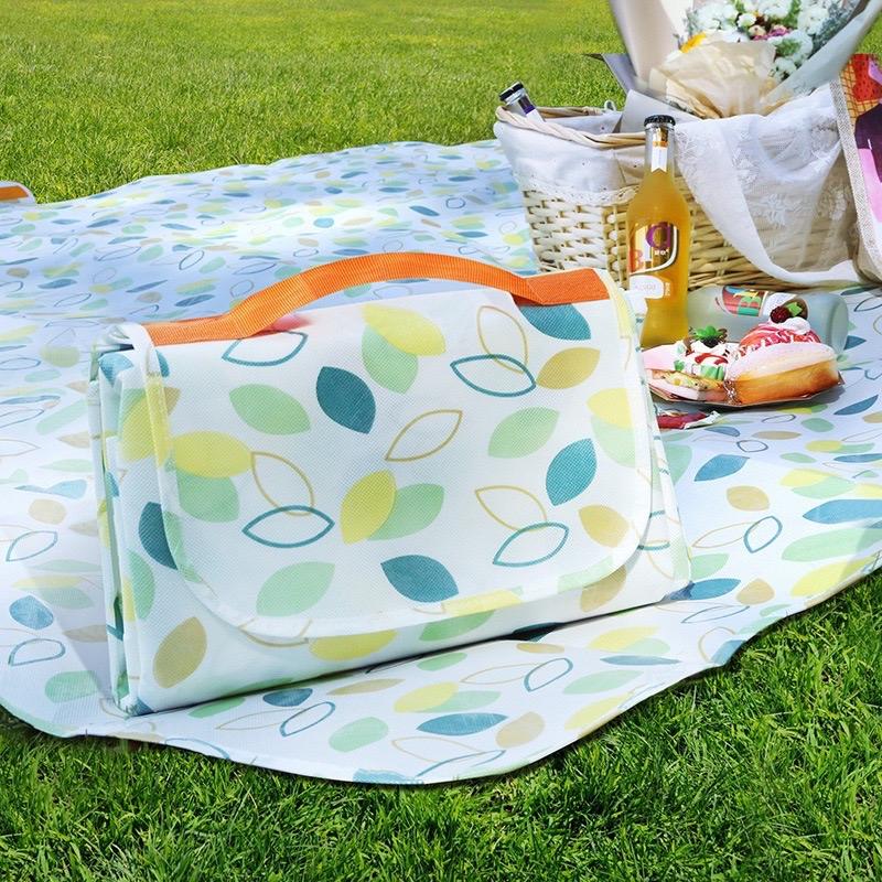 Product Introduction of Thảm Dã Ngoại Picnic Hoạ Tiết, Thích Hợp Đi Du Lịch, Đi Phượt Chụp Ảnh, Bạt Trải Cắm Trại Gấp Gọn Camping 7