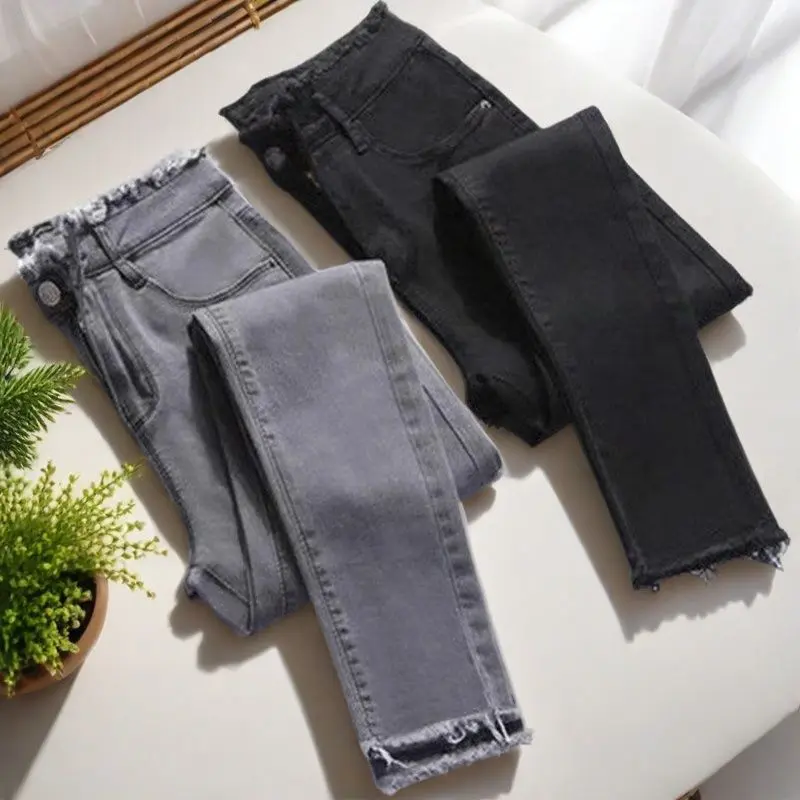 Solid Color Frayed Hem Slim Fit Jeans for Women 2025 New Spring Korean Style Slimming Versatile Slightly Stretchy Pencil Long Pants for Women