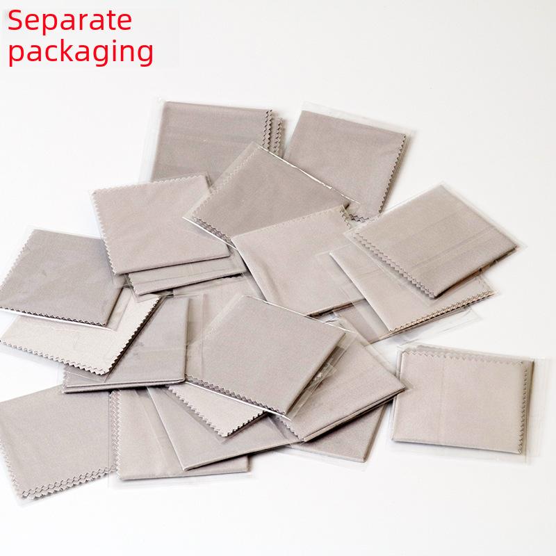 Product Introduction of Vải lau kính, được đóng gói riêng, màu xám, làm bằng Microfiber, có logo tùy chọn, thích hợp để làm sạch ống kính, cũng có thể được sử dụng làm vải lau đồng Đồng Hồ 0