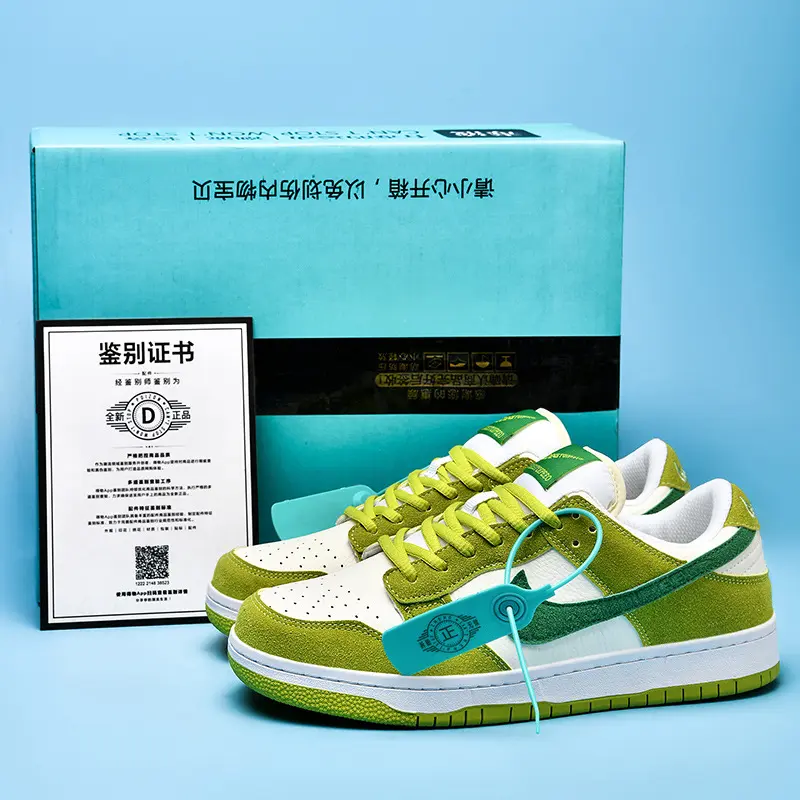 AJ1 รองเท้าผ้าใบนักเรียน สีฟ้าเที่ยงคืนระดับต่ำ สินค้าจริง สำหรับผู้หญิงและผู้ชาย สไตล์ลำลอง สีฟ้าเข้ม เหมาะสำหรับกิจกรรมกลางแจ้ง รองเท้าผ้าใบลำลองสำหรับผู้ชายและผู้หญิง