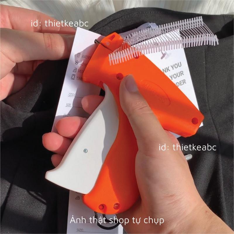 Máy bắn mác quần áo, máy bắn tag mác, máy bấm nhãn mác quần áo kèm dây đạn nhựa có sẵn tại shop