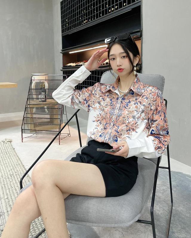 CT183 & CT002 Kemeja cantik 2 Model Import bahan satin premium super adem 2