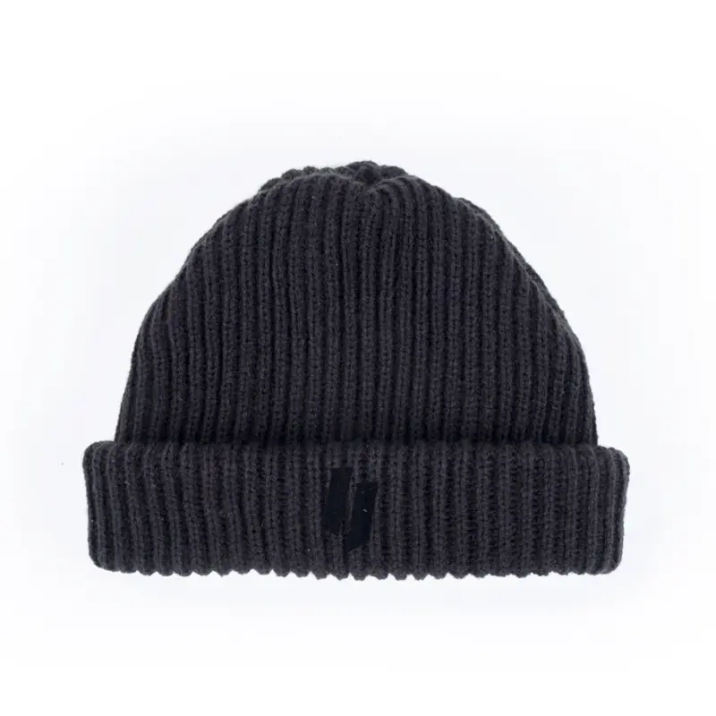 HIGHLAND Beanie Hat Hitam kupluk skena 1