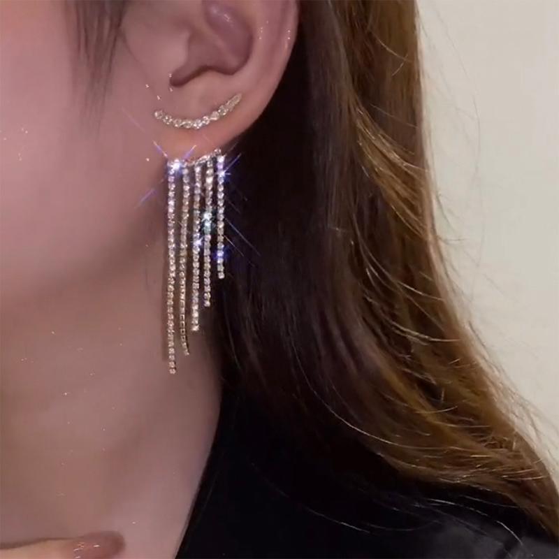 Product Introduction of Delicate long super sparkly diamond tassel earrings for women fashion earrings daily birthday party gift 2