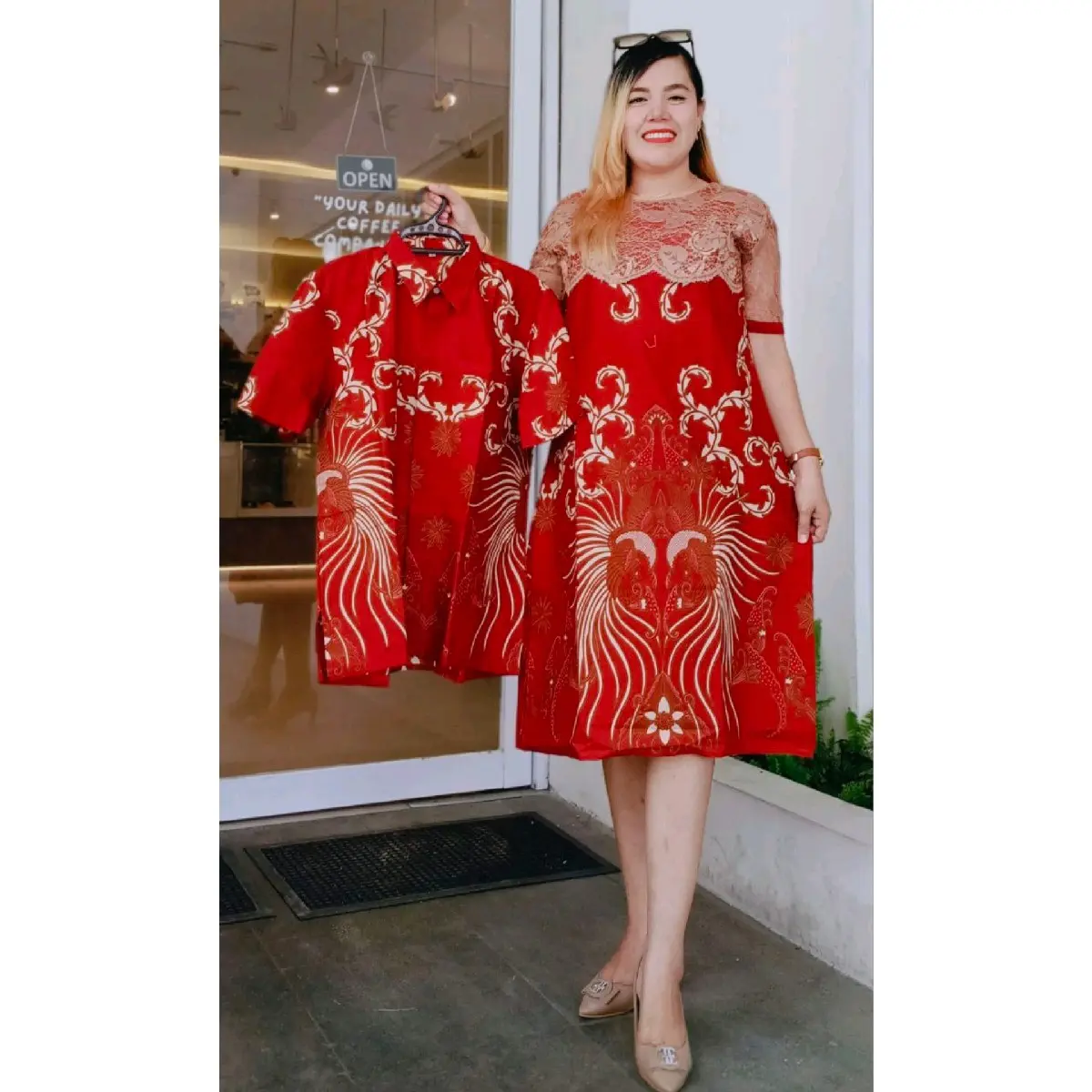 COUPLE DRESS BATIK KOMBINASI BROKAT GOLD