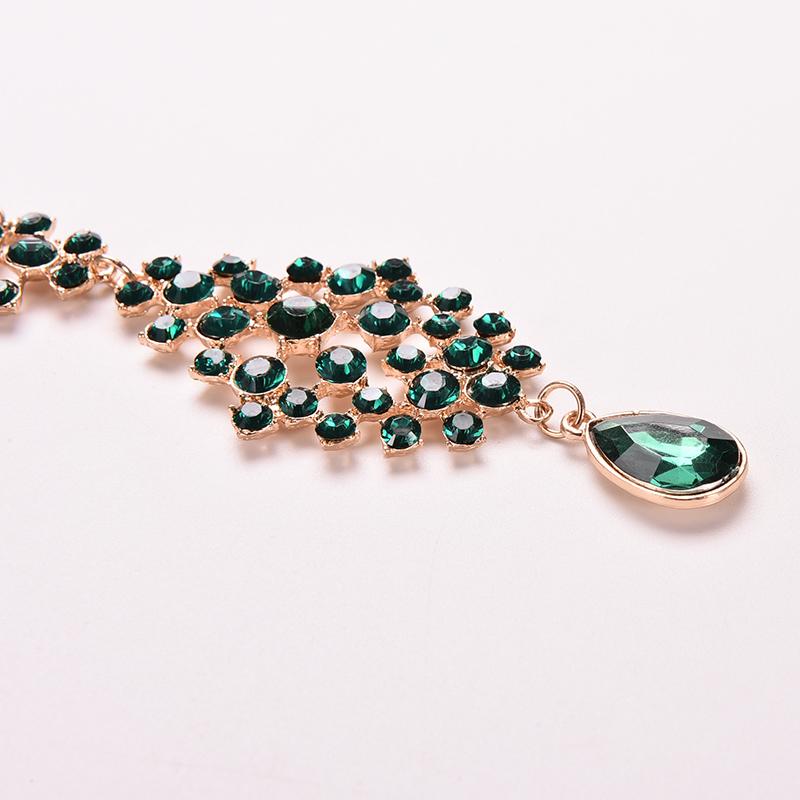 Product Introduction of Women Hair Clip Beads Flower Drop Hair Pins Forehead  Hair Clip Hairpins 26