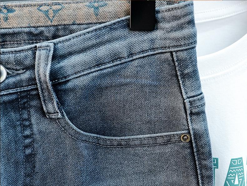 Product Introduction of 2024 New Slim-Fit Lightweight Thin Breathable Jeans Men's Straight Korean Style Slim High Elastic Soft Breathable Trousers Men Light Luxury Embroidery Jeans Casual Male Pedal 26