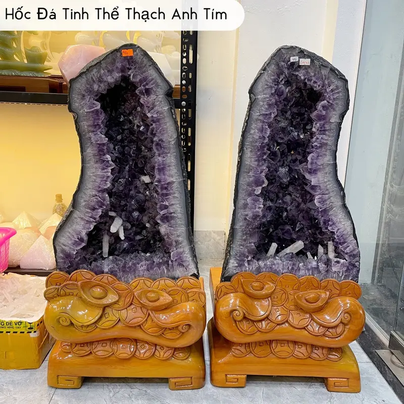 ￼Hốc Đá Tinh Thể Thach Anh Tím Đậm Nguyên Khối Phong Thuỷ 0