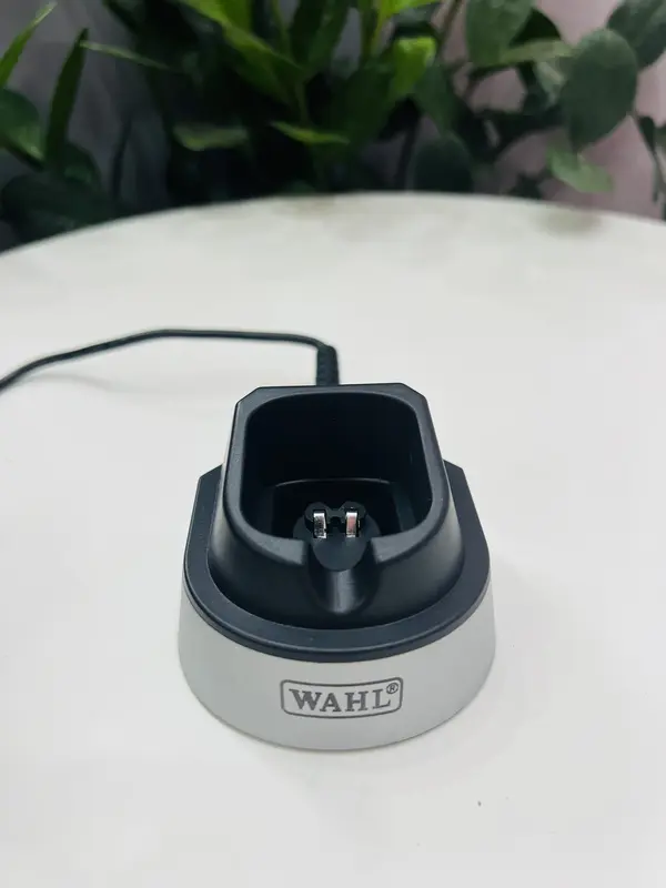 Đế sạc tông đơ Wahl tiện lợi 0
