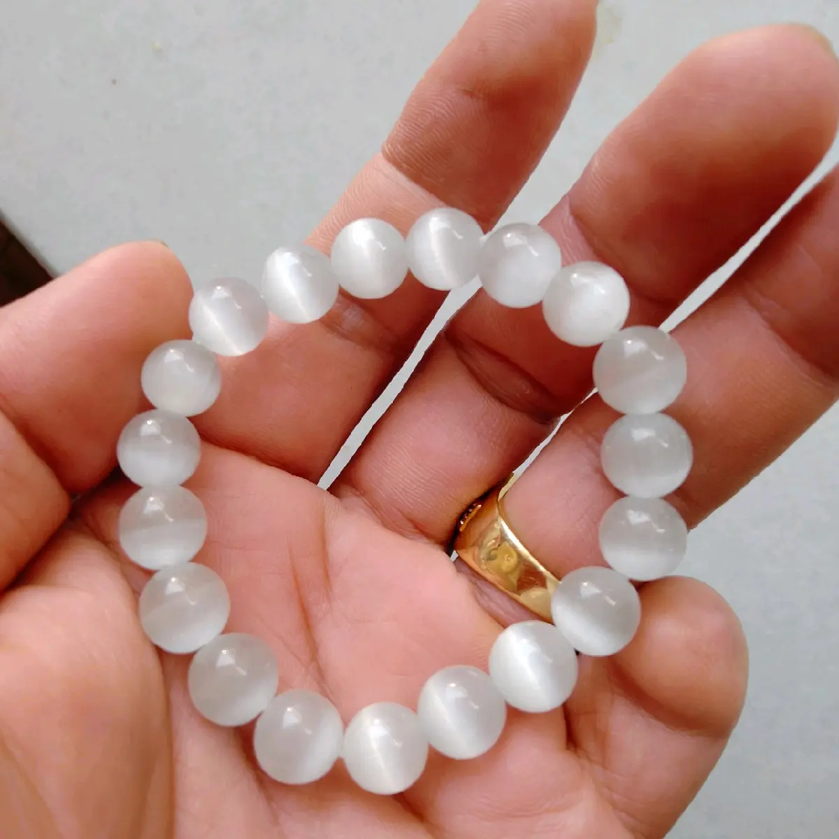 VÒNG ĐÁ MẮT MÈO . 10ly VÒNG NỮ ĐEO.