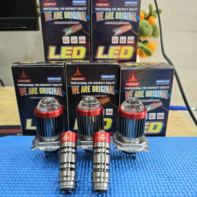 Đèn Bi cầu 2 chế Độ Pha trắng cos vàng kamthai (Loại 3 chân H4 và 2 chân M5) Đèn Pha Phụ Tùng