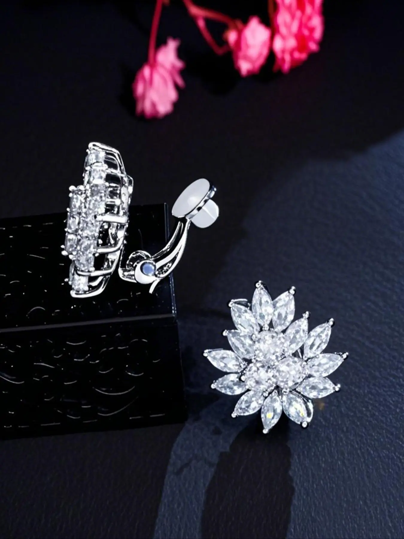Flower Design Rhinestone Decorated Earrings, Elegant Stud Earrings for Women & Girls, Trendy All-match & Exquisite Jewelry for Birthday Gift