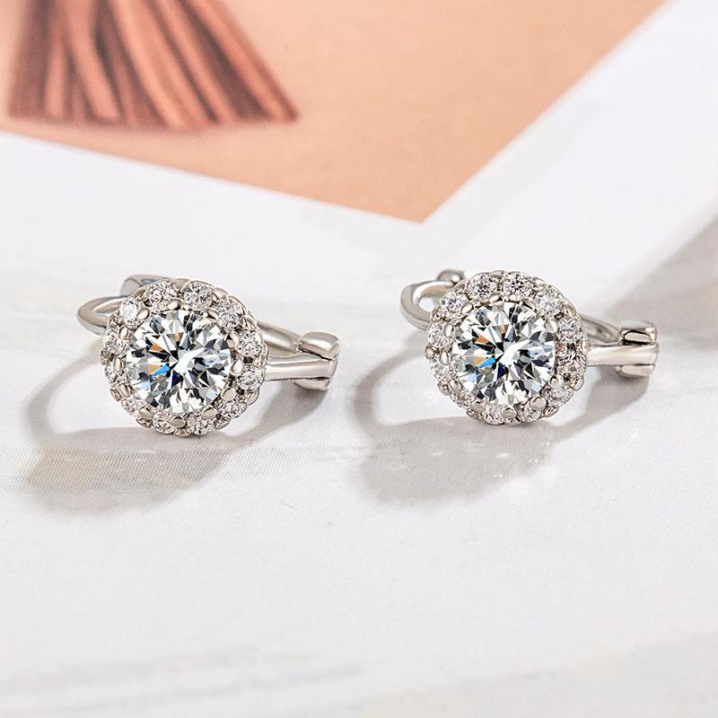 Product Introduction of Luxe & Luster Jewelry Silver Zircon Hoop Earrings, Brass Jewelry, Women's Jewelry, Earrings, Unique Design, High-end, Delicate, Elegant, Versatile, Korean Style 10