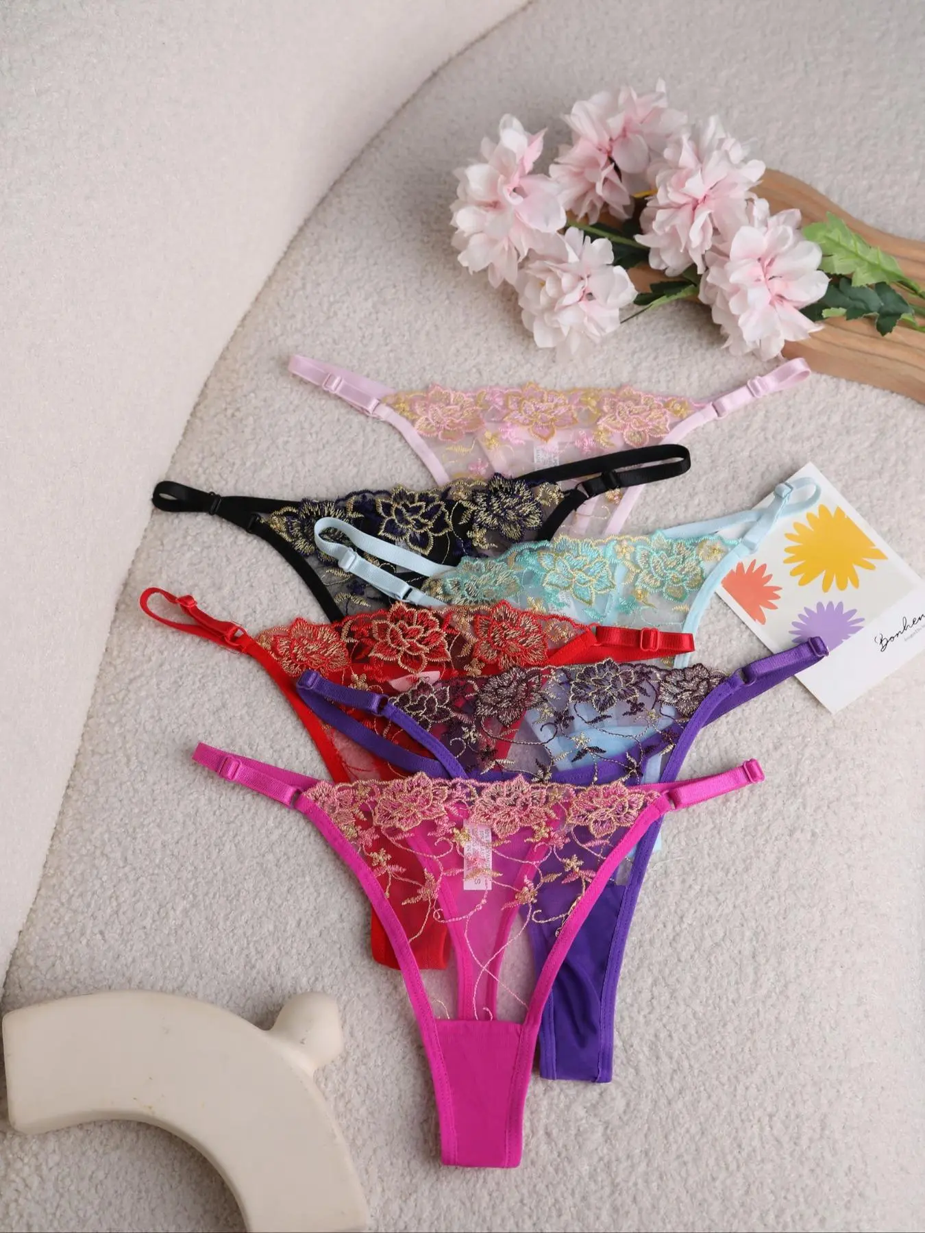 Women's Contrast Mesh Embroidery Thong, Soft Comfy Breathable Panty for Daily Wear, Women's Underwear for All Seasons