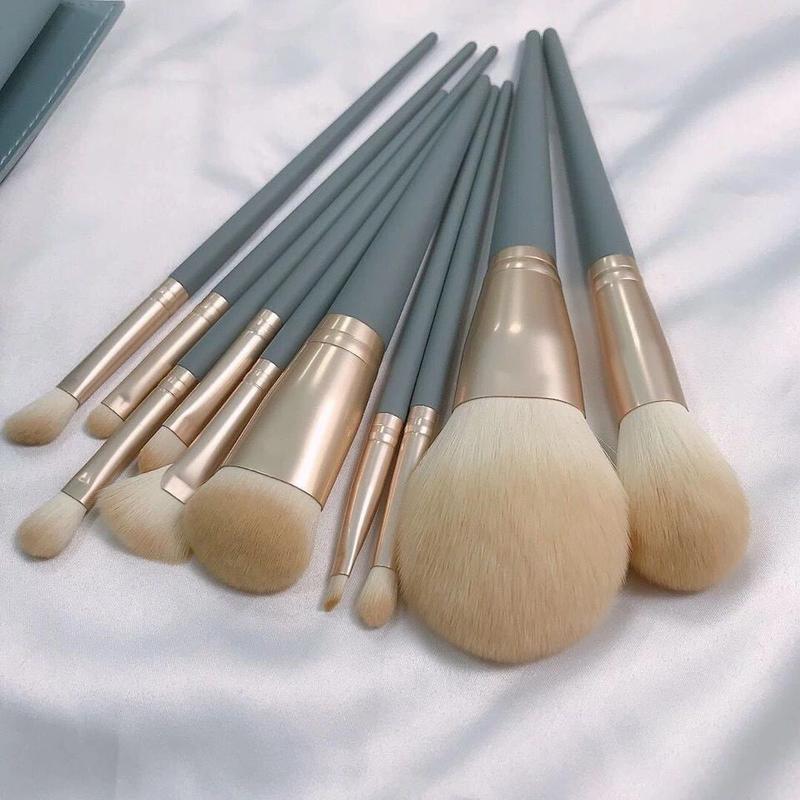 Product Introduction of Makeup Brush Suit Eye Shadow Blush Face Powder Highlight Repair Lip Brush Beauty Tools 16