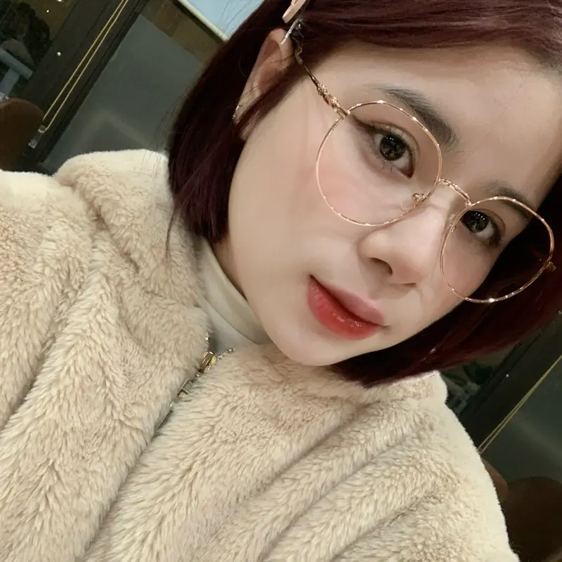Gọng kính cận nữ thời trang tròn góc cạnh dành cho mặt vừa và to chất liệu kim loại M6 cắt độ cận free - Women Mắt Kính 3