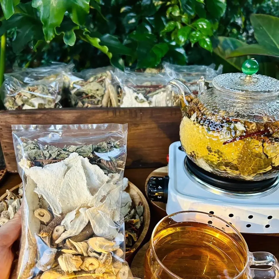 TRÀ SÂM TỐ NỮ ( nam dương sâm, hà thủ ô, cúc mật) (15 gói)