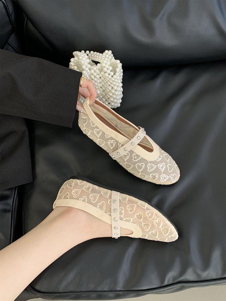 Product Introduction of Flat Shoes for Women Round Toe Mesh Soft Sole Slip-On Fashion Mary Jane Shoes Sizes 35-40 42